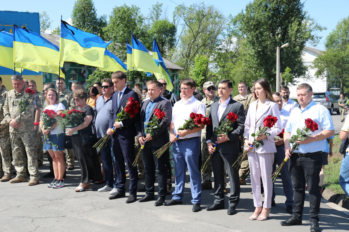 Керівництво міста та району вшанувало пам'ять загиблих льотчиків 