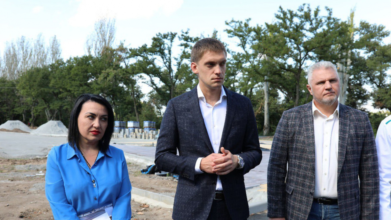 Сквер ім. Миколи Речки презентують вже за два місяці
