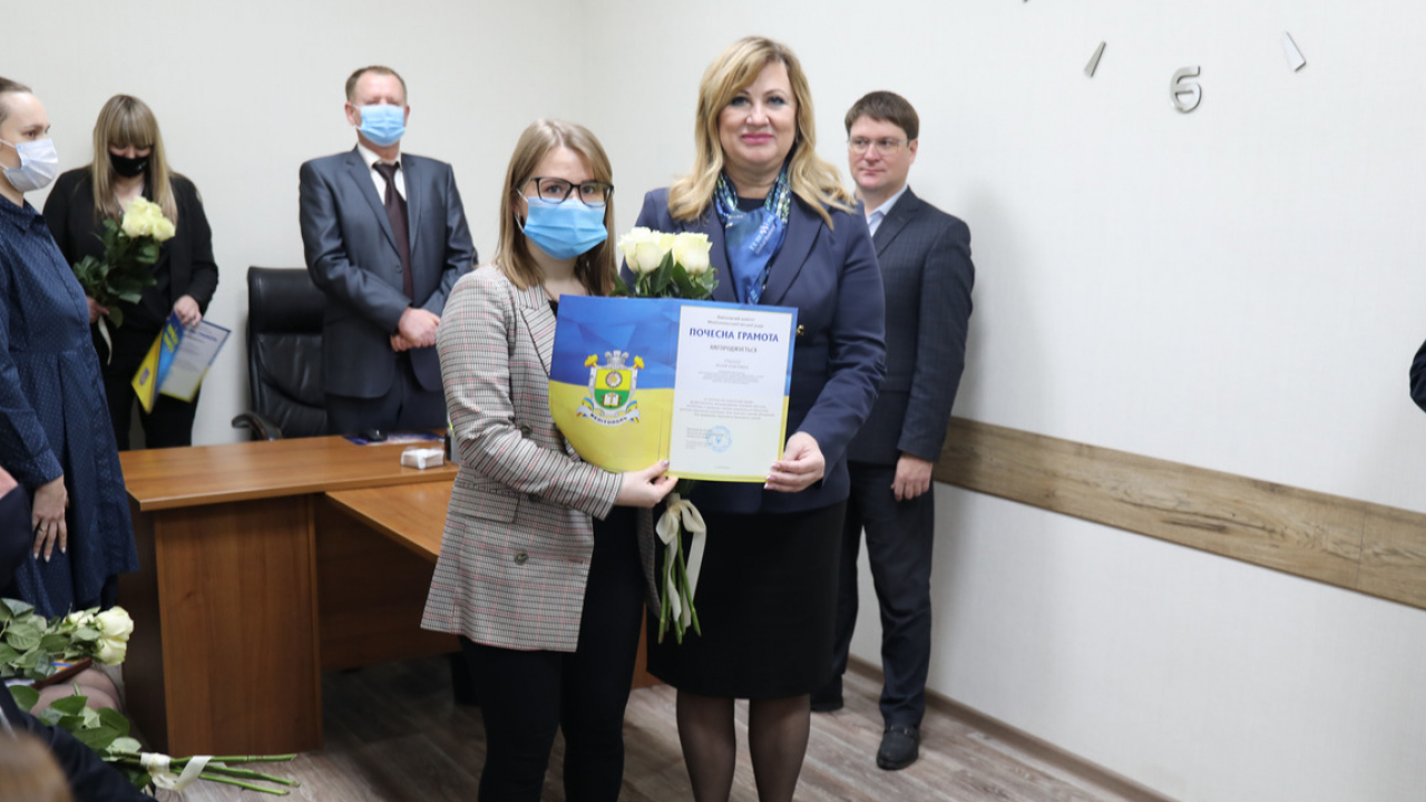 Працівників державної виконавчої служби привітали з професійним святом