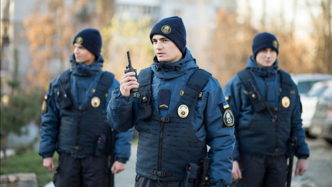 Поблизу шкіл міста будуть нести службу з охорони громадського порядку