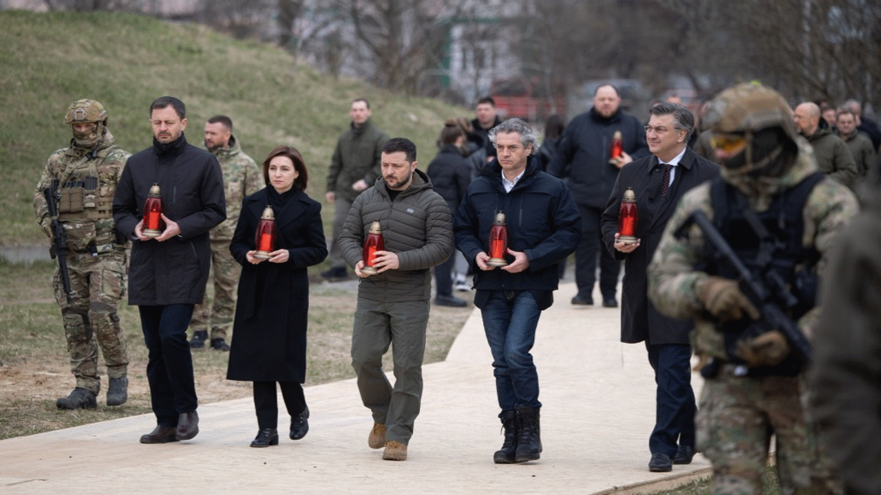 Людство має пам’ятати кожне українське місто, героїзм і стійкість яких дають майбутнє всім, хто цінує життя – Президент із нагоди річниці деокупації Бучі