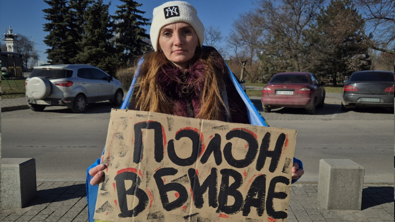 Дівчина з Мелітополя вже 3 роки чекає нареченого з російського полону