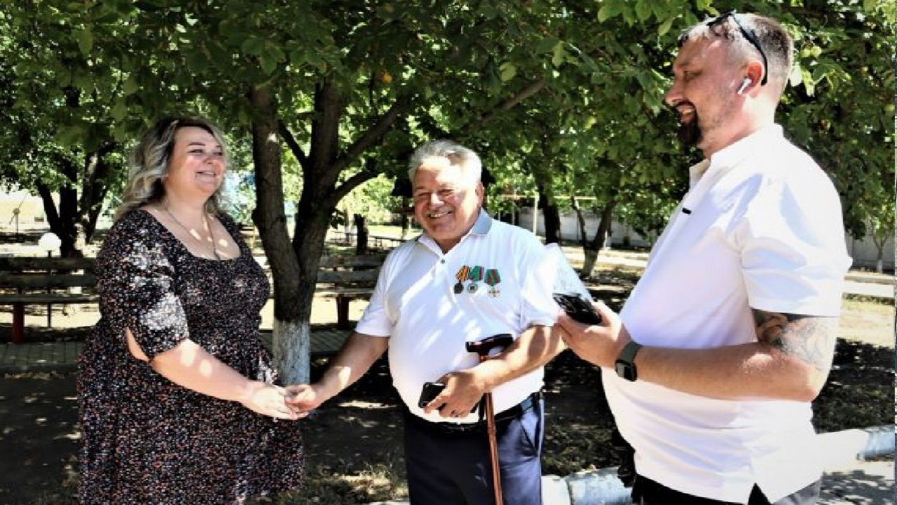 Сім'ю зрадників - поліцейського та вчительку з Мелітопольщини судять за зраду
