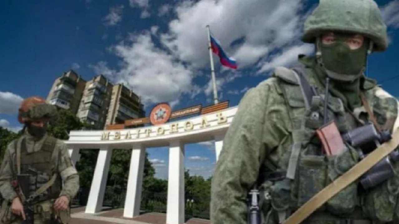 Мешканцям Мелітополя з невідомих номерів надсилають розсилки з пропозицією вступити до лав армії РФ