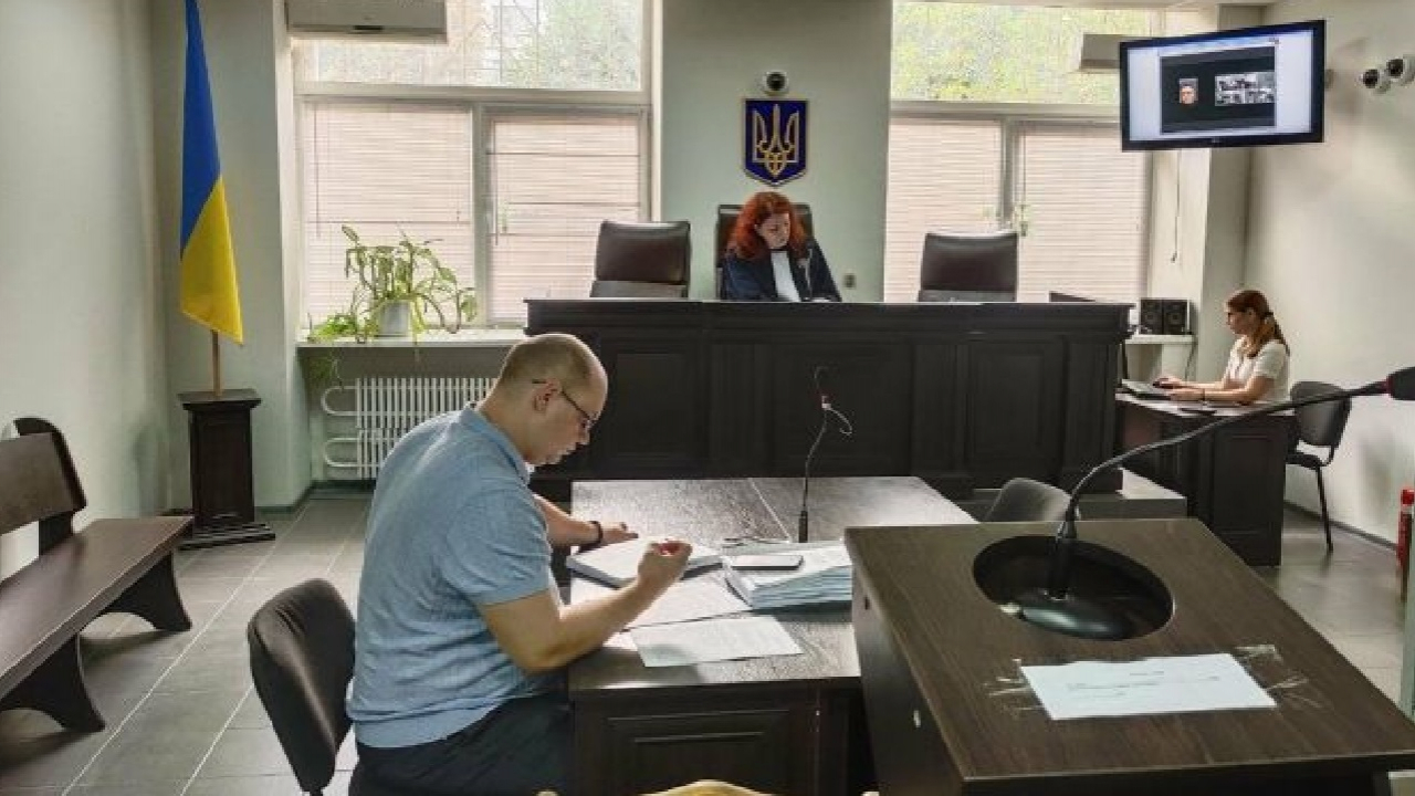Під Мелітополем співробітник окупаційної поліції катував і пограбував мирного жителя