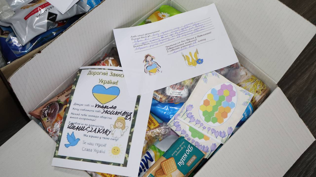 Великодній кошик для Захисників: Мелітопольська громада передала частинку дому на передову