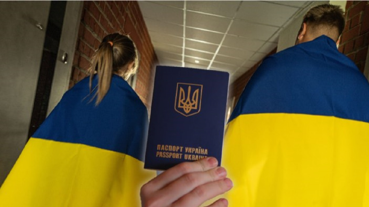 “Боялася, що не пропустять через кордон”: історія 22-річної дівчини з окупації та як жителям Мелітополя повернутися в Україну без паспорта